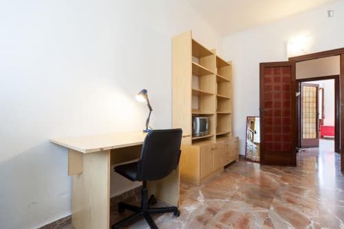 Homely single bedroom close to Università Roma Tre - Gallery - 1