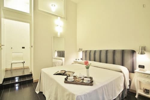 Stunning 2-bedroom apartment in Duomo - Gallery - 1