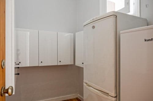 Welcoming Single Bedroom in Picoas - Gallery - 1