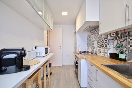 Spacious 2-Bedroom Apartment in Campolide - Gallery - 1