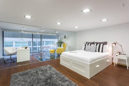Luxury Urban Loft in safe neighborhood in the business center - Gallery - 1