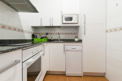 Doble bedroom 1,20m in a 4-bedroom flat, in Sol - Gallery - 1