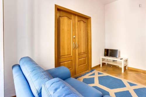 Inviting double bedroom in proximity to Museo Nacional Centro de Arte Reina Sofía - Gallery - 1