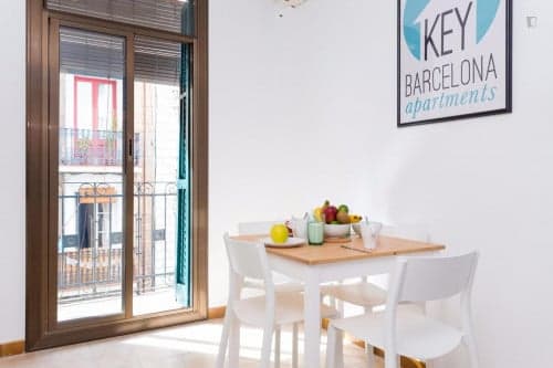 Welcoming and neat single bedroom near the Poble-sec metro - Gallery - 1