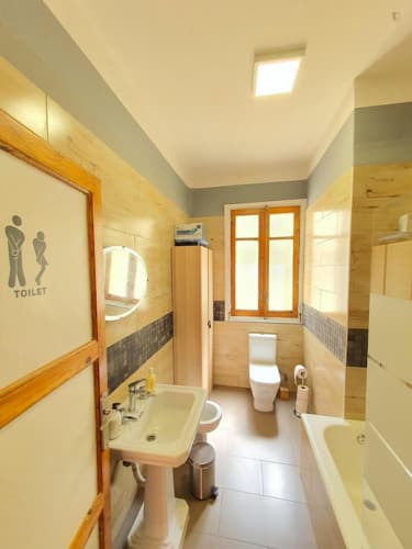 XXL Double Room in a 5-room apartment right in Madrid center, GREAT LOCATION! - Gallery - 1