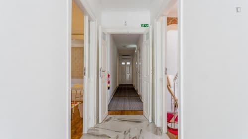 Cute single ensuite bedroom in a student Residence close to Polo Universitário Porto - Gallery - 1