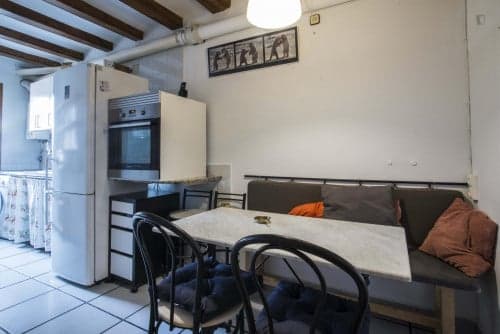 Very cool double bedroom in El Raval - Gallery - 1