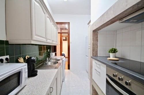 Very cool 4-bedroom flat in Anjos - Gallery - 1