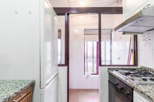 Cosy single bedroom near Combatentes metro station - Gallery - 1