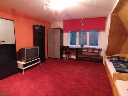 Warm and cosy twin bedroom near the Karlshorst train station - Gallery - 1