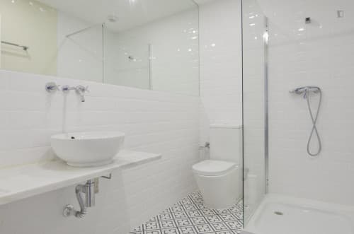 CHARME  AC  41m  Balcony  Avenue View - Gallery - 1