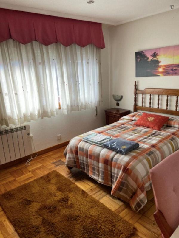 Sunny and warm room in the heart of Oviedo  - Gallery -  1