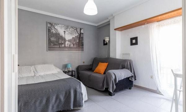 Sublime double bedroom in a student flat, in Mont-Olivet  - Gallery -  1