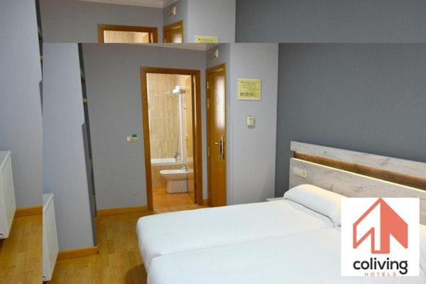 Cozy hotel room in Oviedo  - Gallery -  1