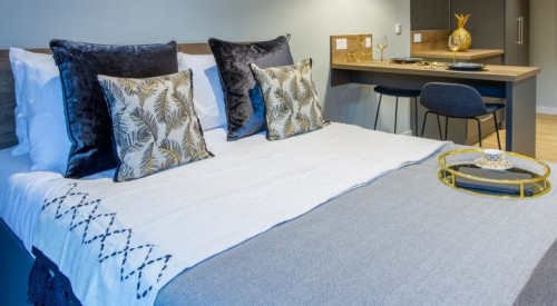  Prestige Studio  -  Crown House  - Gallery -  1