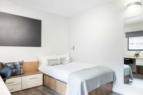  Bronze En-Suite Plus Lower Level  -  Londonist Chapter Highbury - Flexible Tenancies  - Gallery -  1