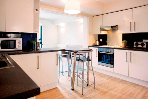  Bronze En-Suite Plus Lower Level  -  Londonist Chapter Highbury - Flexible Tenancies  - Gallery -  3