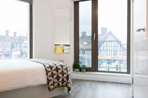  Silver Studio-Mid Level  -  Londonist Chapter White City - Flexible Tenancies  - Gallery -  5