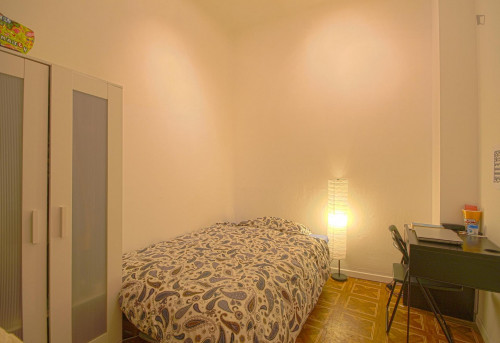  Single Bedroom In 11-Bedroom Apartment In Opera  -  Single bedroom in 11-bedroom apartment in Opera  - Gallery -  2