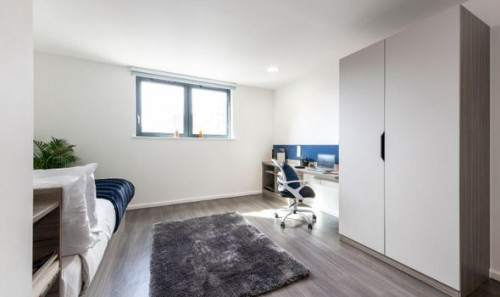  En-Suite Gold  -  Hollis Croft Roost  - Gallery -  4