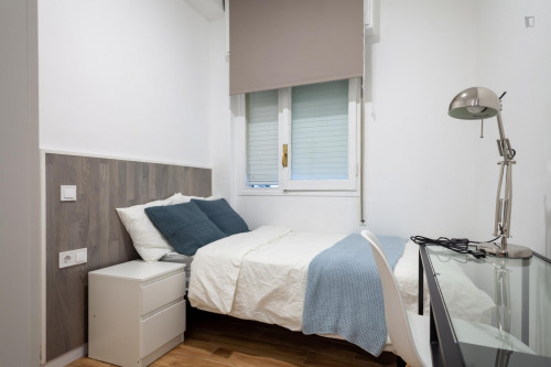 Cosy Double Bedroom In A 5-Bedroom Apartment - 2