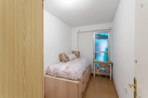  Suitable Bedrooms In A Very Nice Flat, In Marxalenes  -  Suitable bedrooms in a very nice flat, in Marxalenes  - Gallery -  1