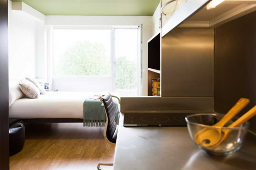  سلفر ميد ليفل برميوم كانل فيو  -  London Nest Chapter Portobello - Flexible Tenancies  - Gallery -  1