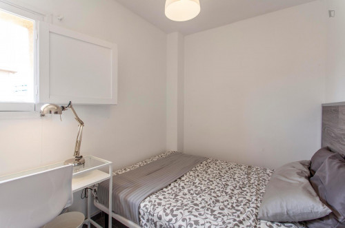  Charming Double Bedroom Close To Facultat D'Economia (UV)  -  Charming double bedroom close to Facultat d'Economia (UV)  - Gallery -  1