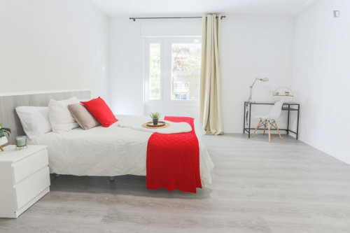 Double Bedroom Close To Parque De Santander - 1