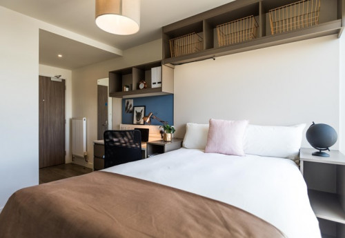  Silver Ensuite  -  Arbury Court Kingston  - Gallery -  5