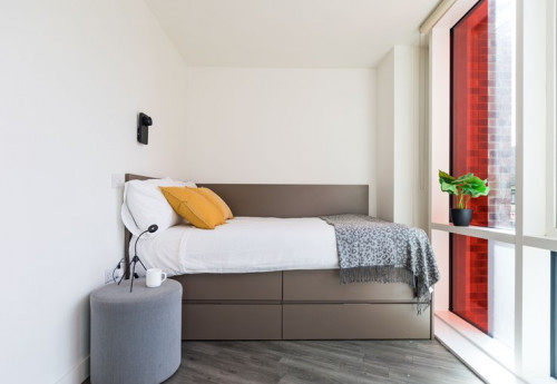  Platinum Studio  -  Arbury Court Kingston  - Gallery -  1
