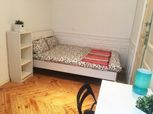 Double Bedroom In 9-Bedroom Apartment In The Opera Neighbourhood - 1