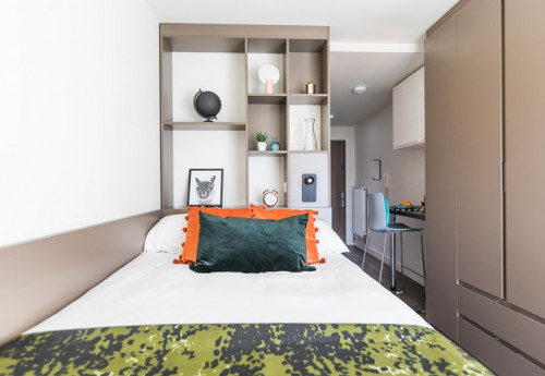  Bronze Studio  -  Arbury Court  - Gallery -  1