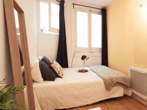 Cosy double bedroom near Sevilla metro station - Gallery - 39