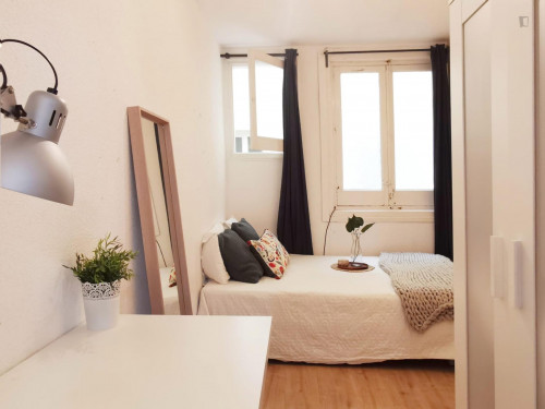  Cosy Double Bedroom Near Sevilla Metro Station  -  Cosy double bedroom near Sevilla metro station  - Gallery -  2