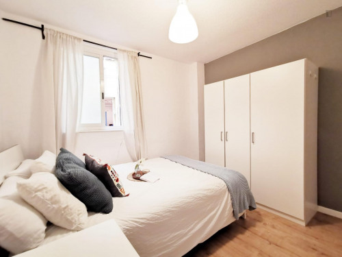 Double Bedroom Near Real Academia De Belas-Artes De São Fernando - 1