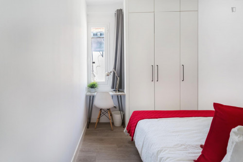 Sublime Double Bedroom Near Mercado De San Fernando - 2