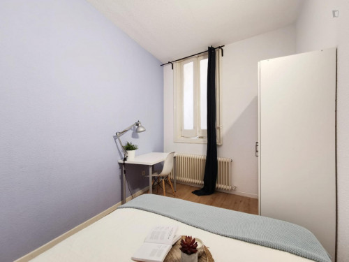 Tasteful double bedroom in well-connected Cortes - Gallery - 19