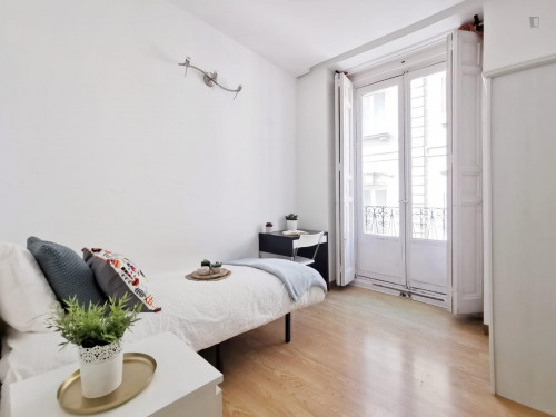 Cosy Single Bedroom Near La Matina Metro Station - 1