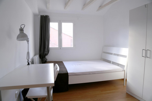  Cosy Double Bedroom Near Antón Martin Metro Station  -  Cosy double bedroom near Antón Martin metro station  - Gallery -  2