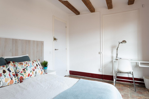 Double Bedroom In 5-Bedroom Apartment - 1