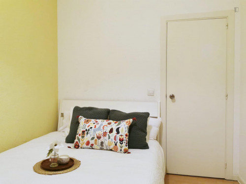  Comfy Double Bedroom Near Parque Del Retiro  -  Comfy double bedroom near Parque del Retiro  - Gallery -  2
