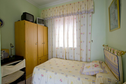  Cosy Single Bedroom In The Macarena Neighbourhood  -  Cosy single bedroom in the Macarena neighbourhood  - Gallery -  1