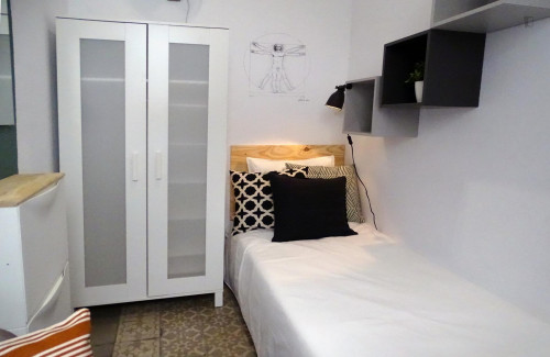  RH18-R1 Single Bedroom In 9-Bedroom Apartment  -  RH18-R1 Single bedroom in 9-bedroom apartment  - Gallery -  1