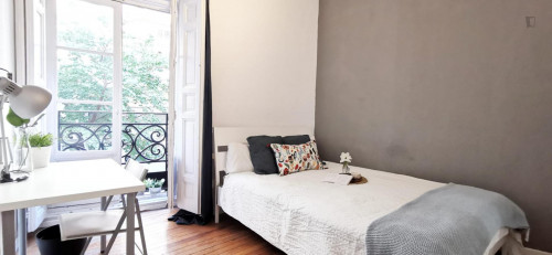 Comfortable double bedroom near Antón Martin metro station - Gallery - 5