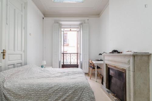 Charming Double Bedroom In Central Madrid, Near Palacio Real De Madrid - 1