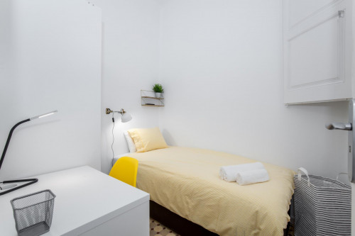  Snug Single Bedroom Near The Rocafort Metro  -  Snug single bedroom near the Rocafort metro  - Gallery -  2