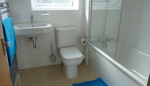  Twin En-Suite Room With Two People Sharing  -  House Shares - Flexible Tenancies  - Gallery -  2