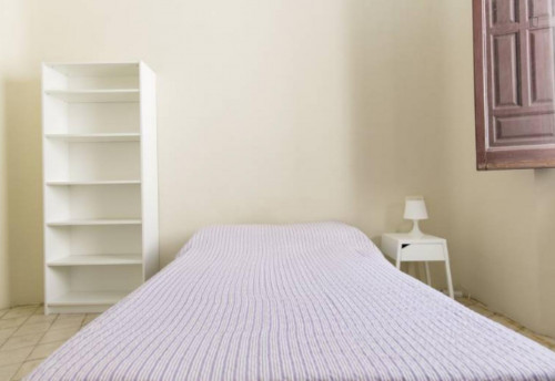Appealing Double Bedroom Close To Hospital Universitario Virgen De Las Nieves - 1