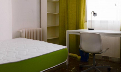 Sunny Single Bedroom In A Flat, Near Escuela Tecnica Superior De Arquitectura - 3